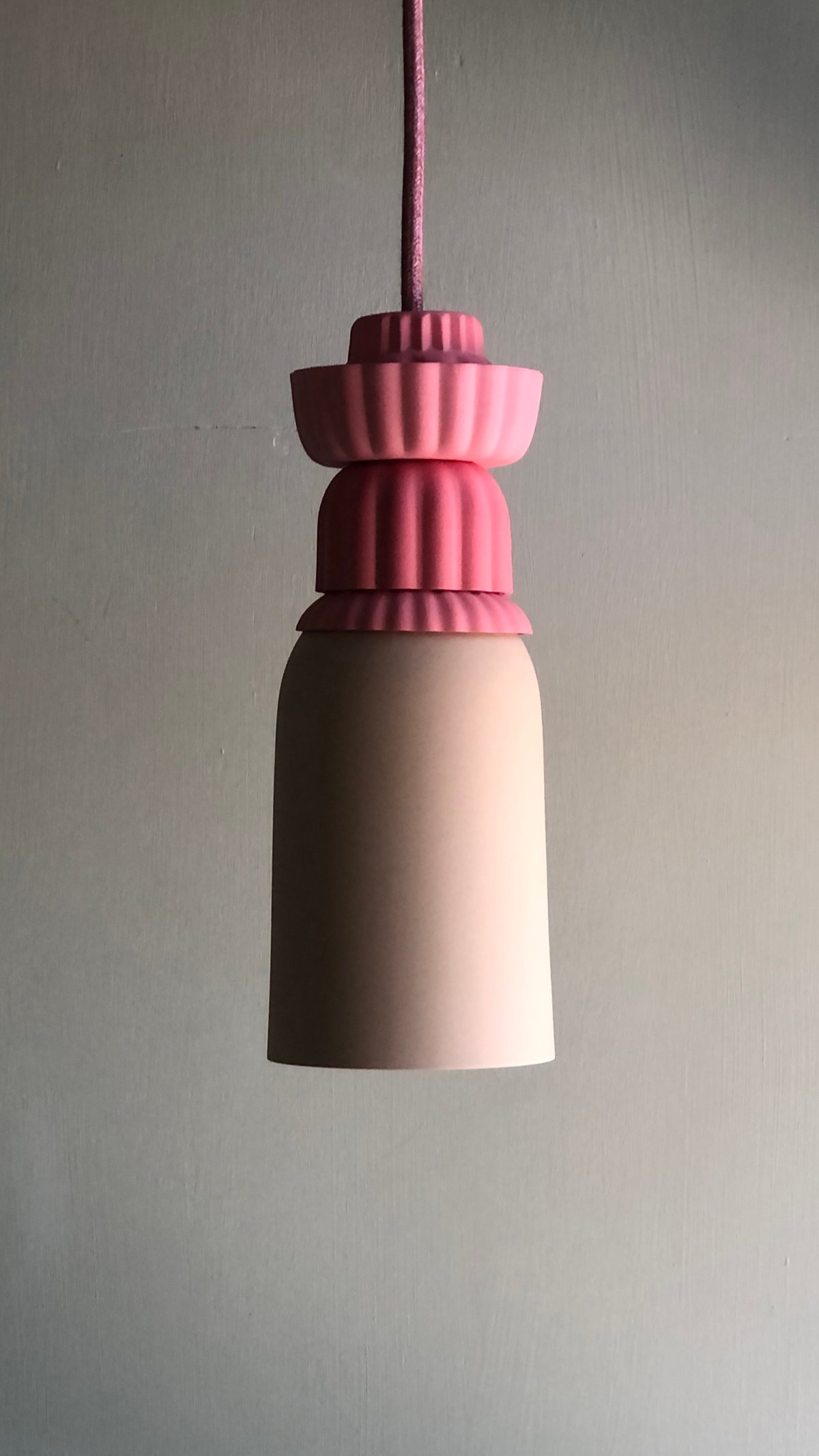 Image of 'sweets and porcelain' lamp model 'doce'