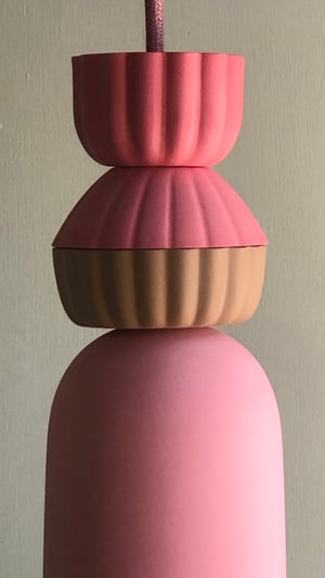 Image of 'sweets and porcelain' lamp model 'doce'