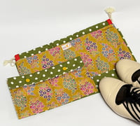 Image 1 of Bolsa de zapatos y/o funda de castañuelas mostaza y lunares 