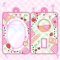 Image 4 of Picnic Acrylic Photocard Holder