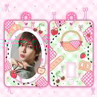 Image 3 of Picnic Acrylic Photocard Holder