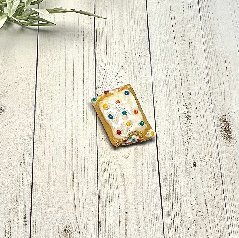 Image of Confetti Toaster Pastry Pin