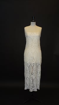 White pill long lace dress