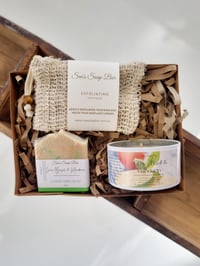 Image 3 of Lime Basil & Mandarin Gift Set 