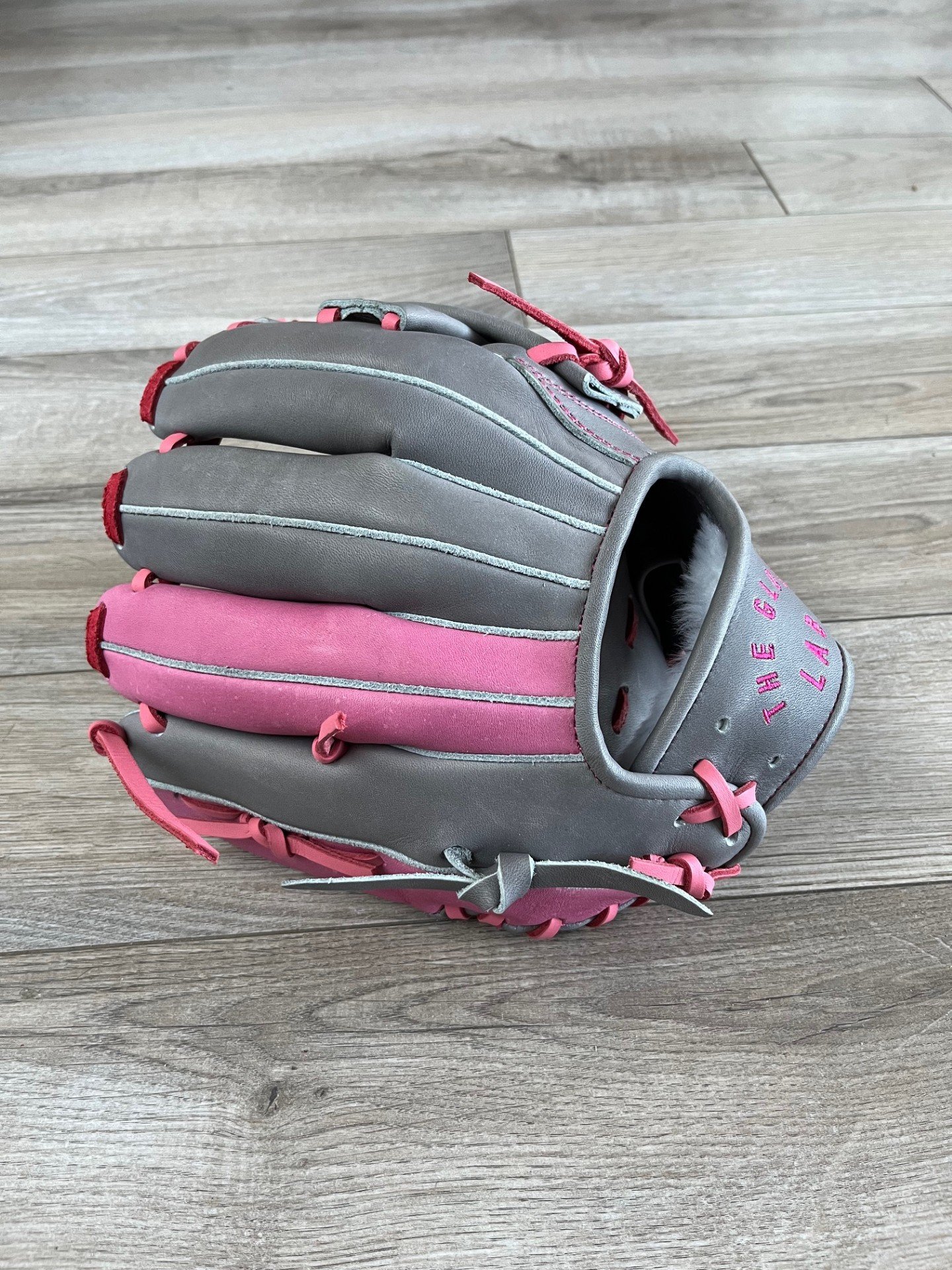 Image of 10.75" Youth Single Post