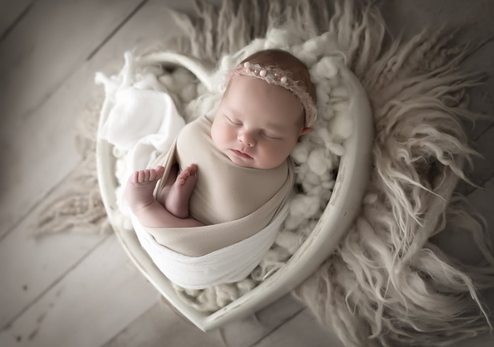 Image of MINI Newborn Session - Book 2024 - DEPOSIT ONLY