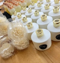 Image 2 of Replacement Flower Only for Reed Diffuser