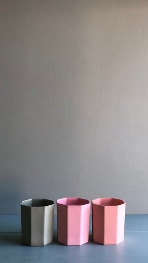 Image of 'sweets and porcelain' cup model B