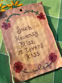Image 1 of 'Lovers Kiss' Eternal Love Note