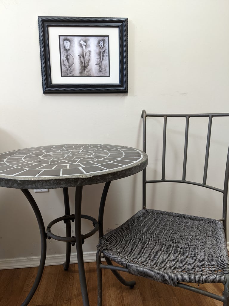 Three Flowers 8x10in Image 2