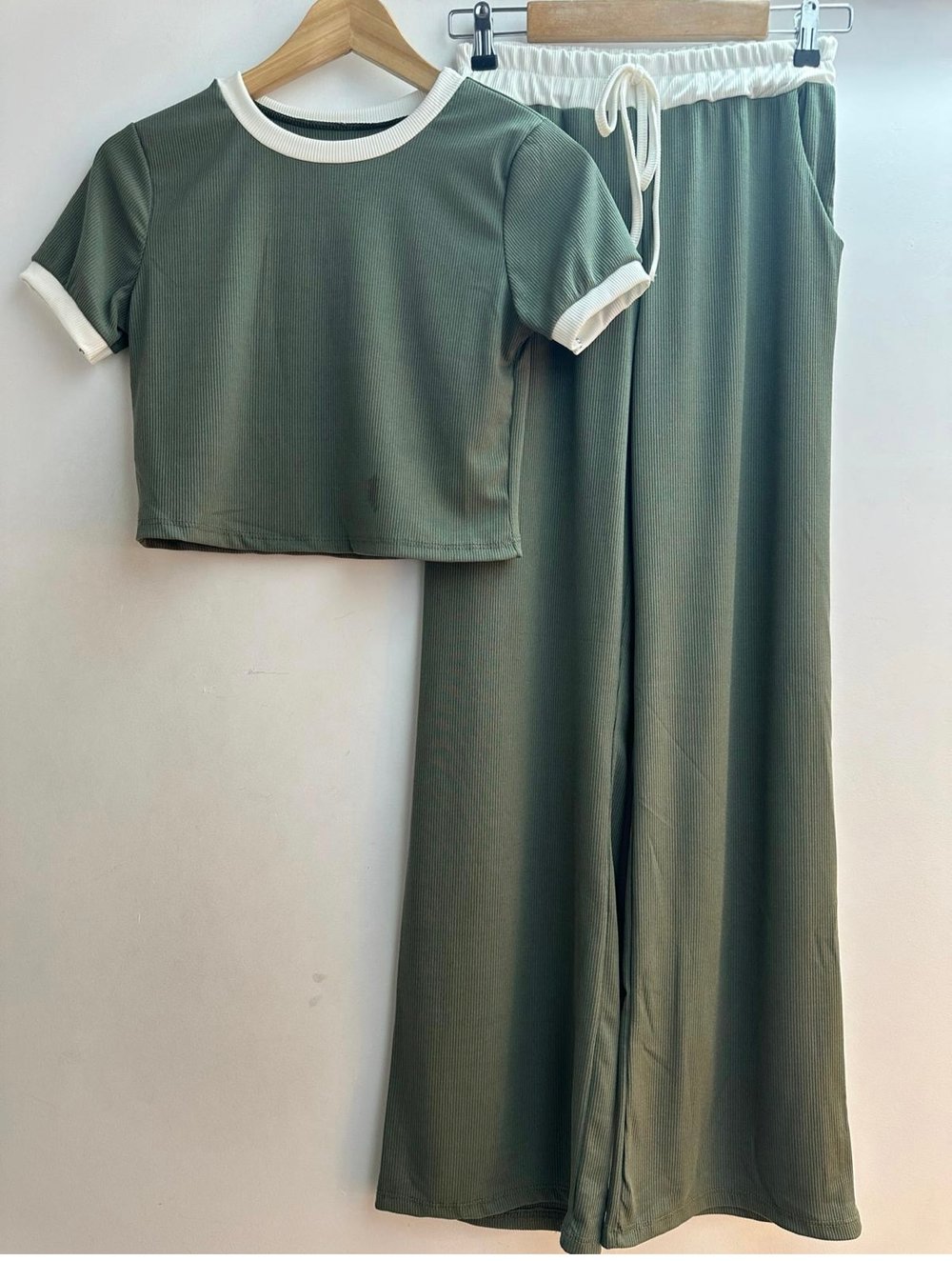 Image of Crop top green