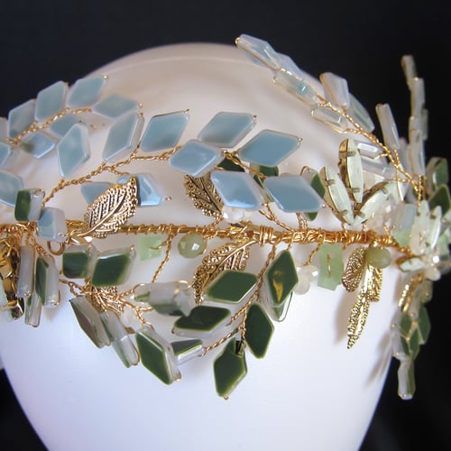 Image of Grove of Vines headpiece