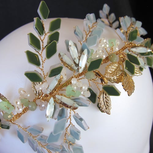 Image of Grove of Vines headpiece