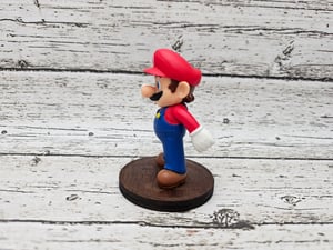 Mario Amiibo Standing