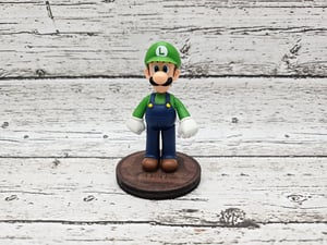 Luigi Amiibo Standing