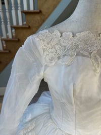 Image 5 of 1950s Wedding Ballgown