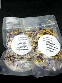 Image 2 of Mini Essential Love Epsom Salt Bath 