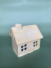 Image 2 of Cozy Luminary House