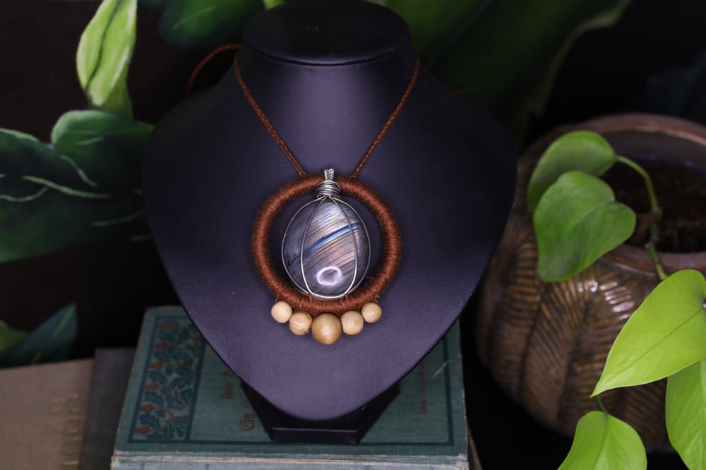 Image of Copper linen labradorite necklace