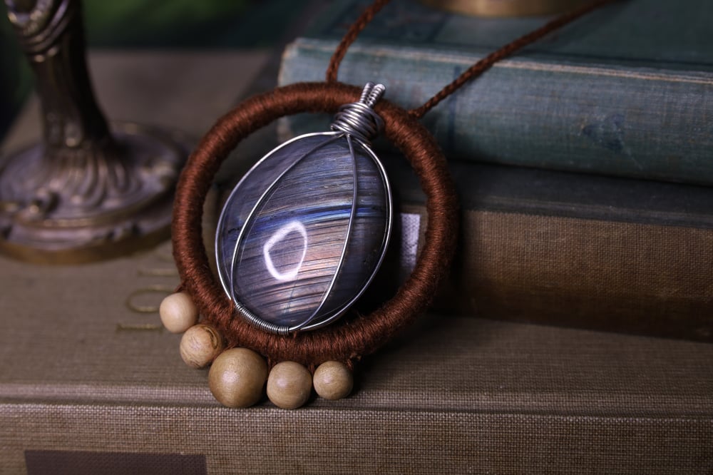 Image of Copper linen labradorite necklace