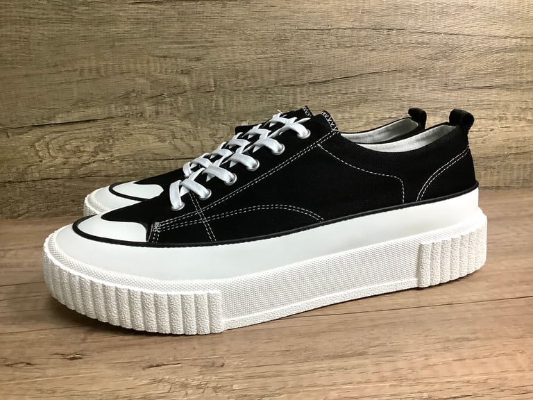 Six feet canvas black lo top white trunk sole sneaker made in Korea
