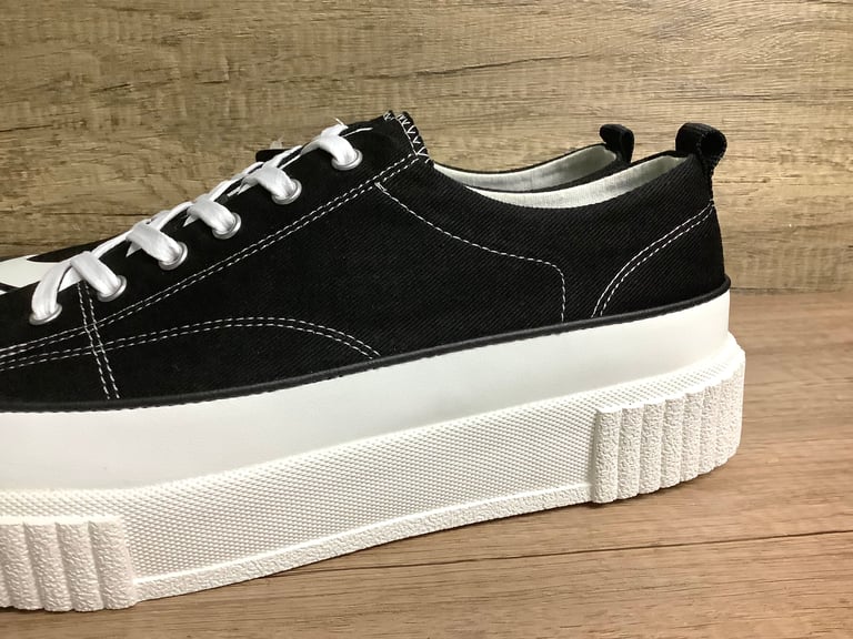 Six feet canvas black lo top white trunk sole sneaker made in Korea Image 4