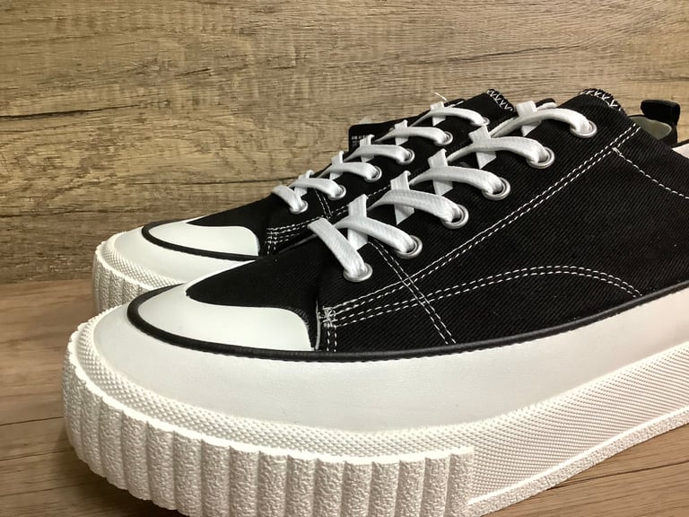 Six feet canvas black lo top white trunk sole sneaker made in Korea Image 5