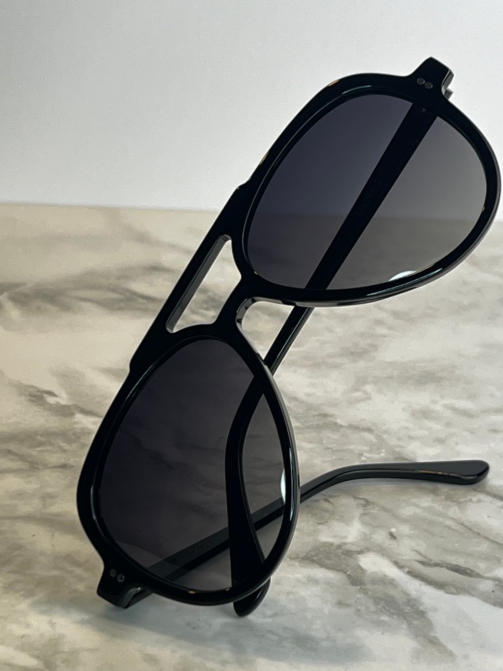Image of The Maven 2/Noir