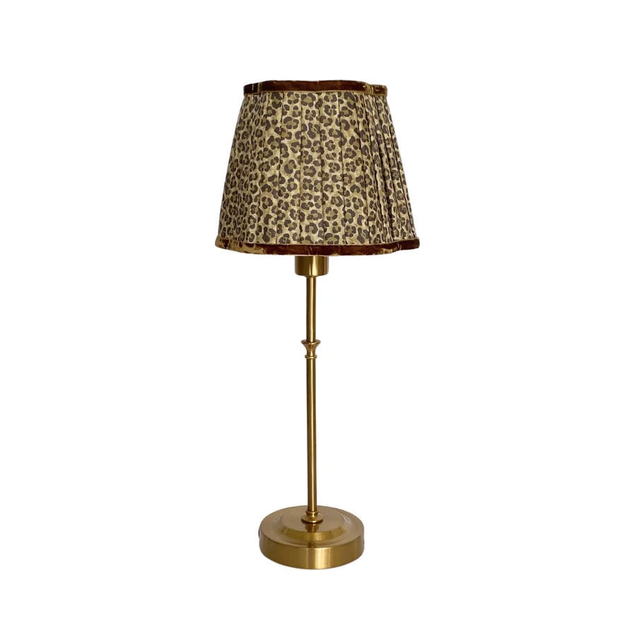 Image of Leopard Scallop Shade USB Table Lamp