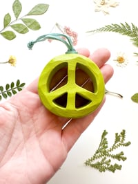 Image 1 of Citron - Peace Sign Keychain