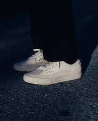 Image 6 of Zapatilla Globe Gillette Antique White en liquidación.