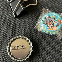 Image 2 of bottlecap buttons (enstars, omori, misc)