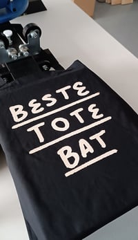 Image 2 of BESTE BAT