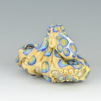 Image 8 of XXXL. Venomous Blue Ringed Octopus - Flameworked Glass Sculpture