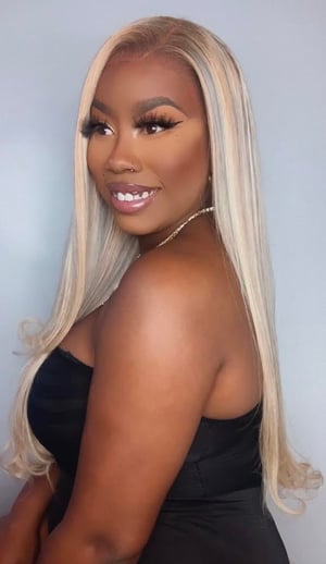 Image of Blonde & Grey Highlight 13x4 Lace Front Wig in 24”