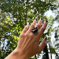 Image 2 of ⋆✶ Onyx + Opal Inlay Chain Ring ✶⋆Size 7.5⋆