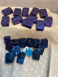 Image 2 of Runes - Color shifting
