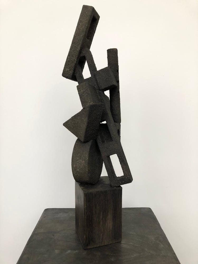 Image of brutalist sculpture (wood)