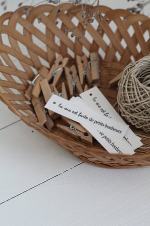 Image of Etiquette 'La vie est faite de petits bonheurs'