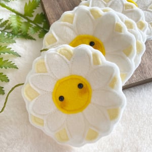 Image of Daisy Chain Garland