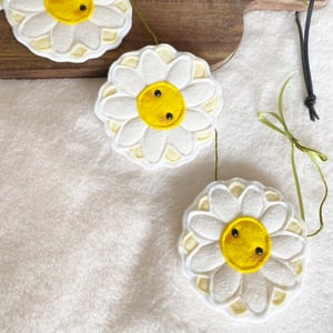 Image of Daisy Chain Garland