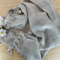Image 4 of Isolde
