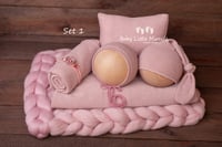 Image 2 of Newborn photo set pink