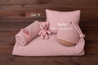 Image 4 of Newborn photo set pink