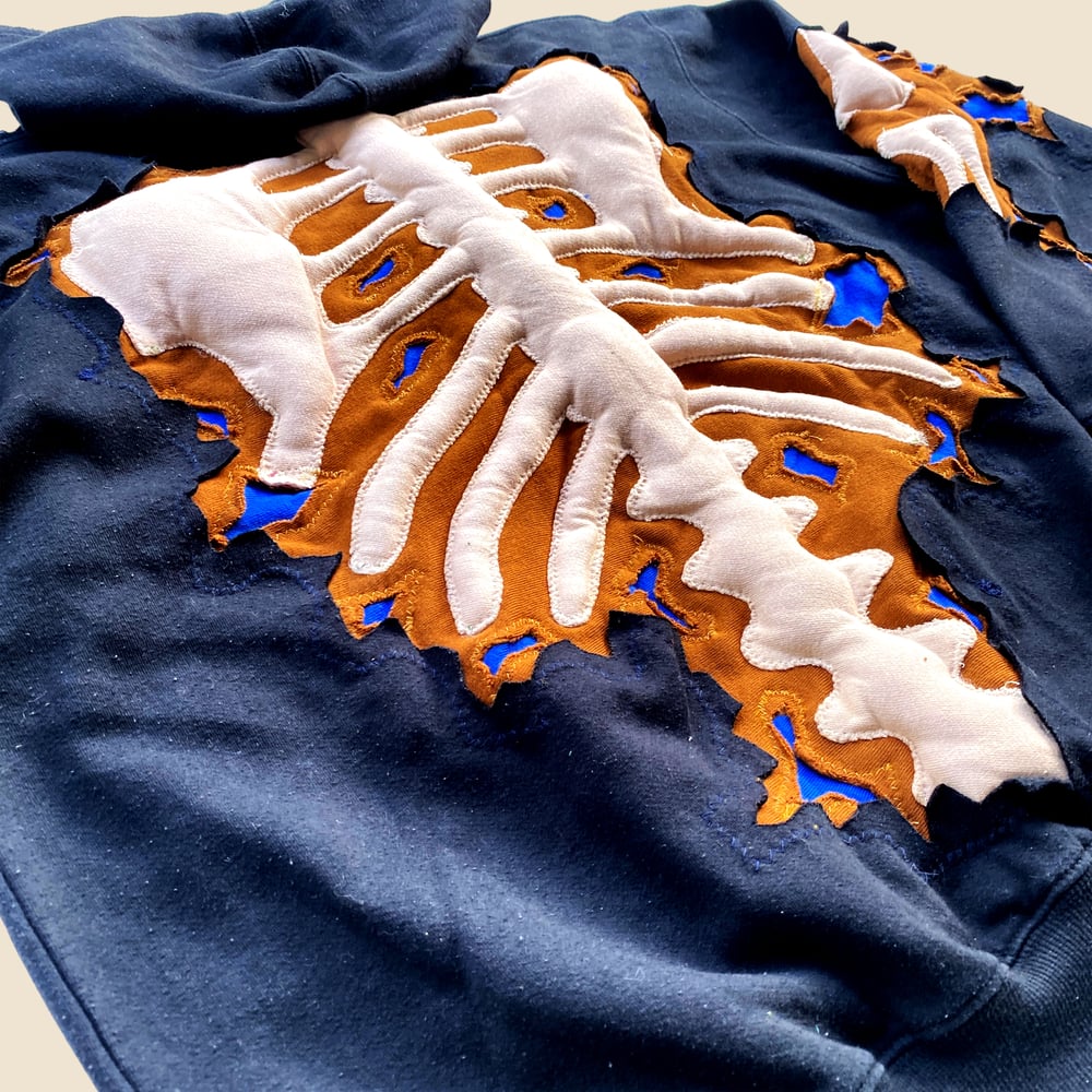 REWORKED CRACK 3D PUFF SKELETON HOODIE SIZE LARGE