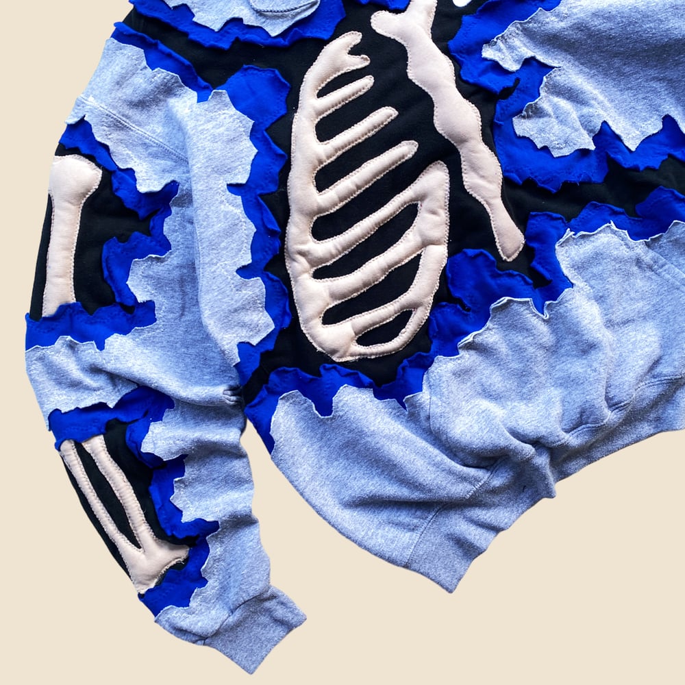 REWORKED NIKE CRACKED 3D PUFF SKELETON 3 LAYER HOODIE SIZE L/XL