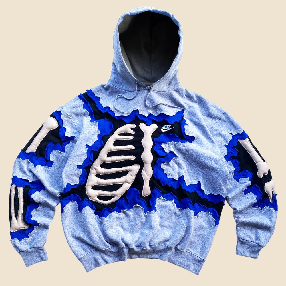 REWORKED NIKE CRACKED 3D PUFF SKELETON 3 LAYER HOODIE SIZE L/XL