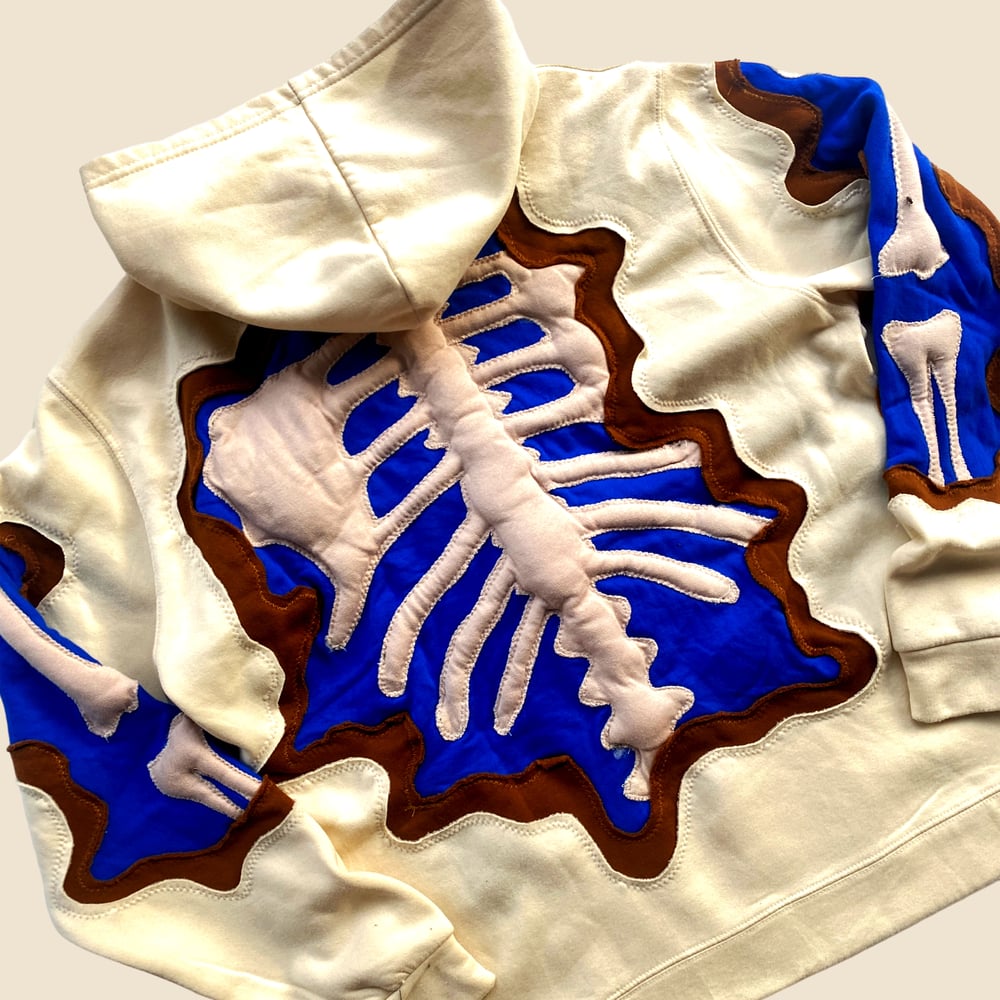 REWORKED FLOW 3D PUFF SKELETON CREAM HOODIE SIZE XL 