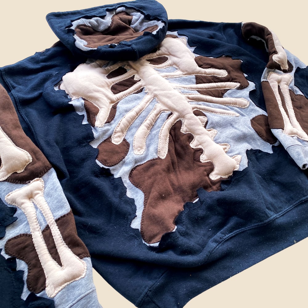 REWORKED NIKE CRACK FLOW 3D SKELETON HOODIE SIZE L