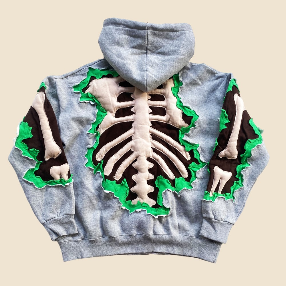 REWORKED CRACKED 3D SKELETON HOODIE SIZE L